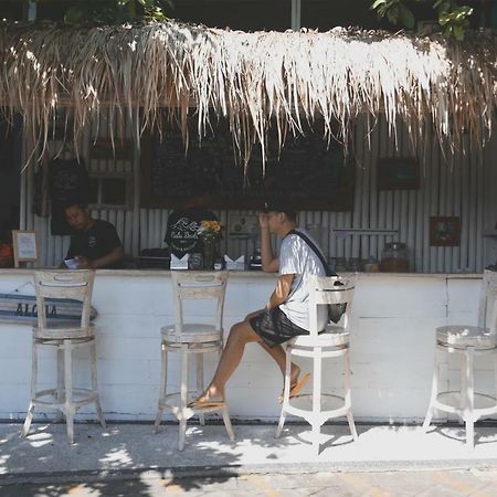Koolkost Near Sunset Road Seminyak - Minimum Stay 30 Nights Kültér fotó